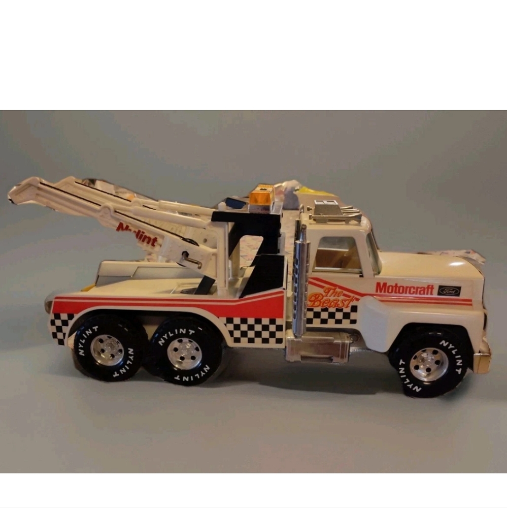 Vintage Nylint Ford Motorcraft Twin Boom Wrecker Tow Truck "The Beast"...